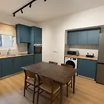 Cozy Boho 2-br Retreat In Apartament Nikozja